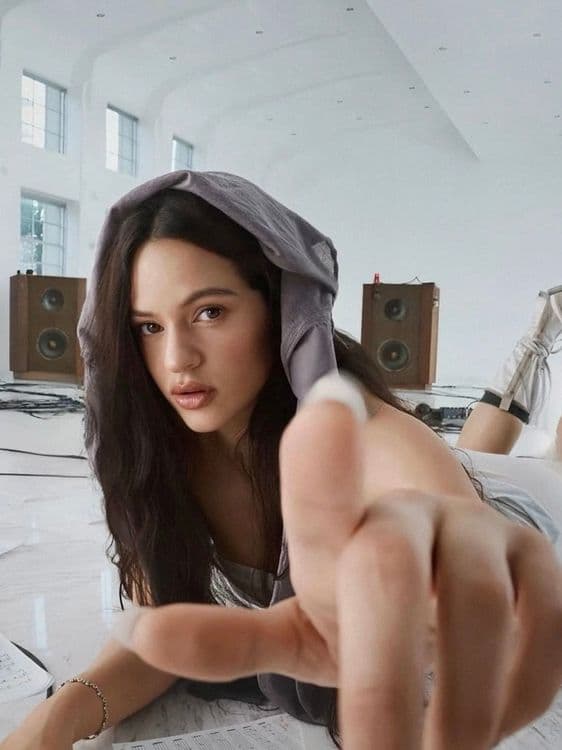 Instagram  - Mitch Ryan