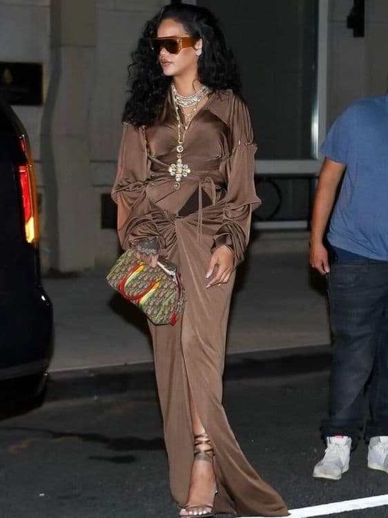 Rihanna Dressing - 2024 - Present