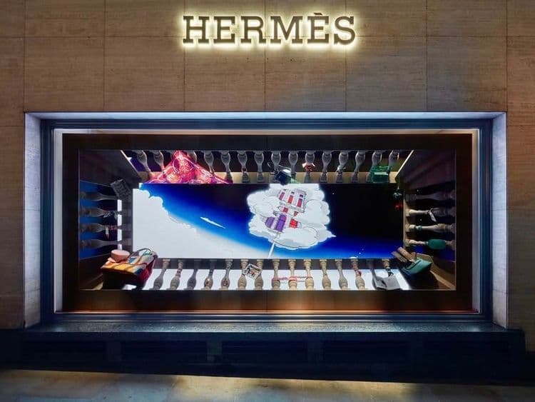 Hermes Festive Windows - Njoya Studios